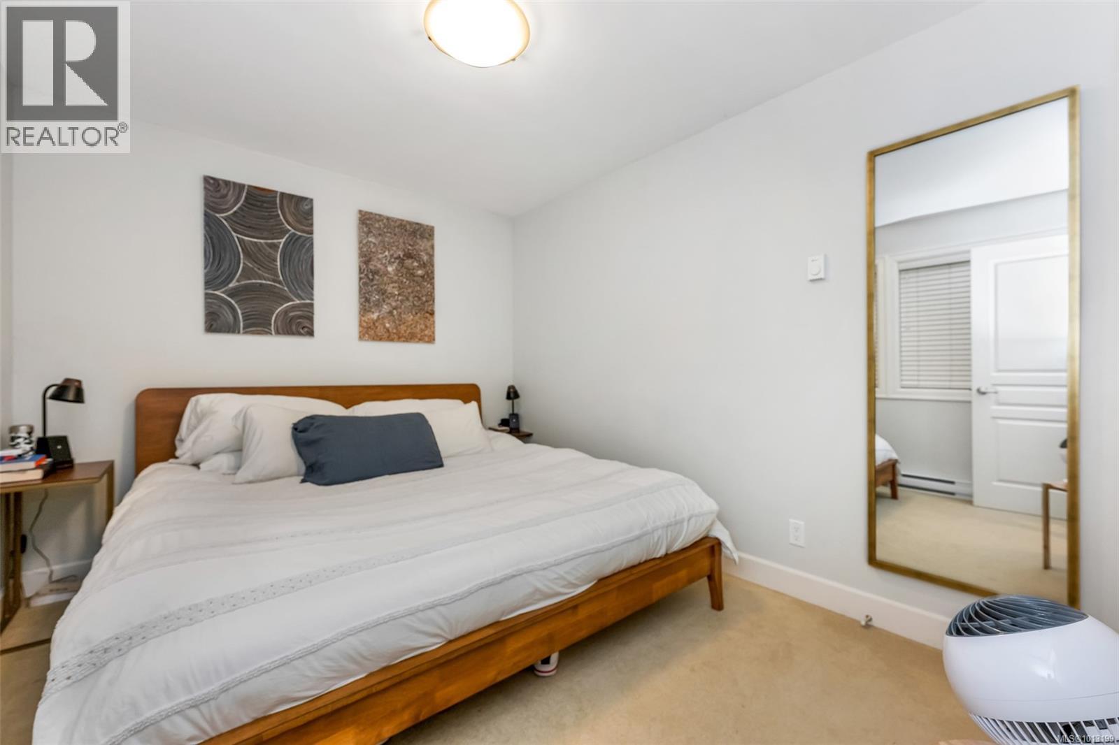 2180 Harrow Gate, Langford