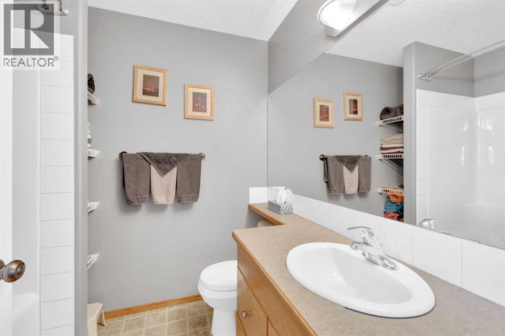 86 Donald Close, Red Deer