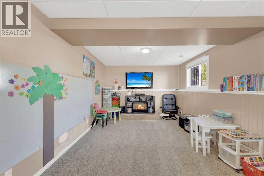 86 Donald Close, Red Deer