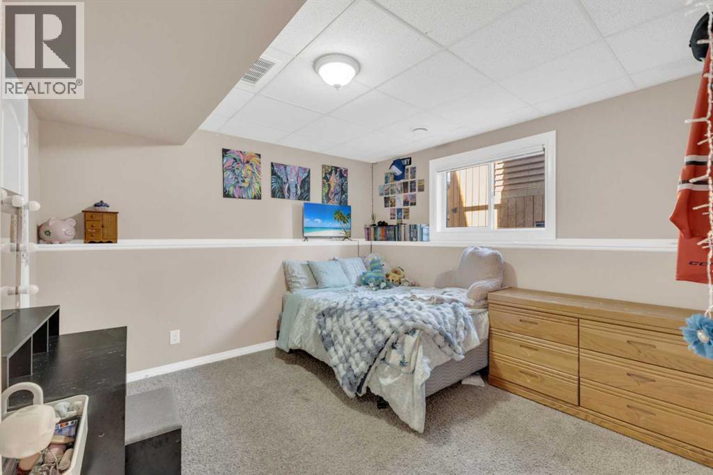86 Donald Close, Red Deer