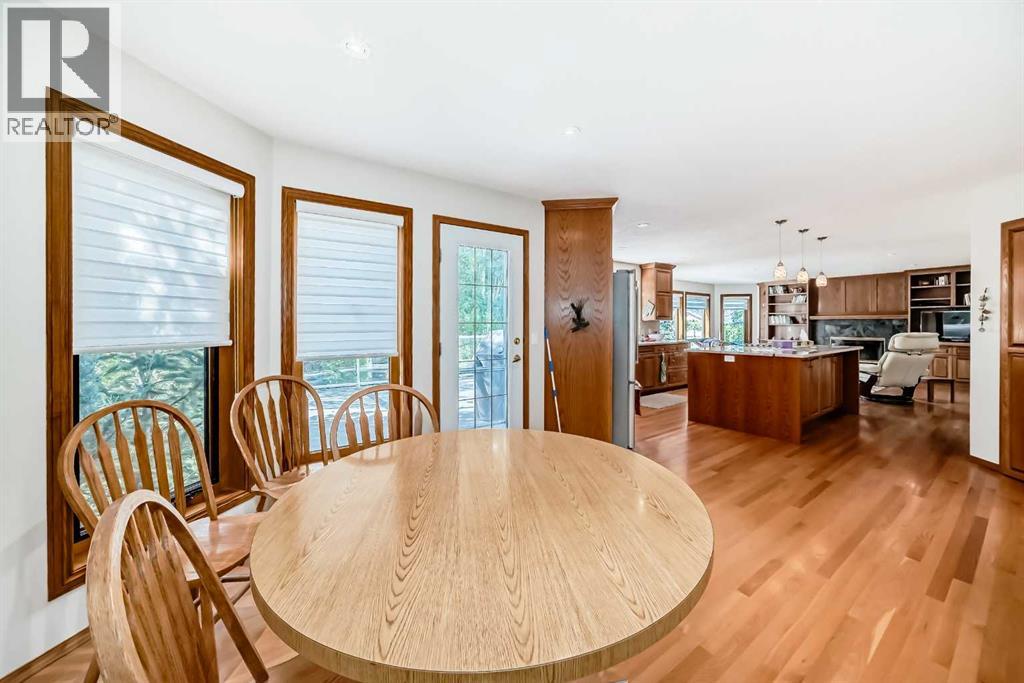 Single Family House for Sale in  Scenic Ridge Place NW Scenic Acres Calgary 