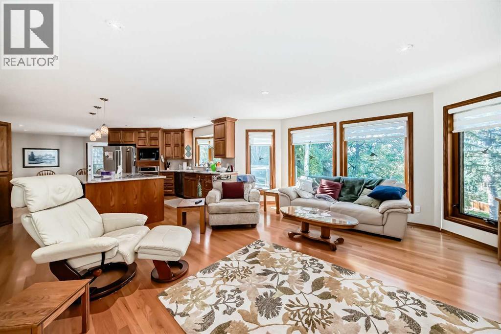 Single Family House for Sale in  Scenic Ridge Place NW Scenic Acres Calgary 