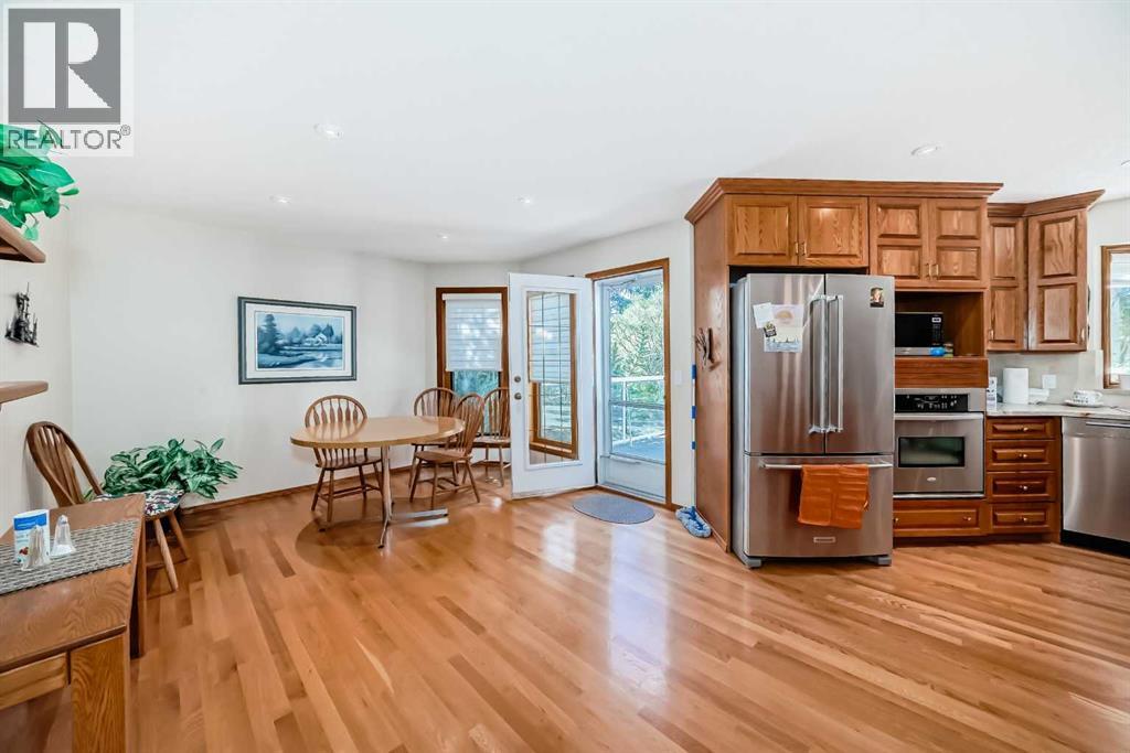 Single Family House for Sale in  Scenic Ridge Place NW Scenic Acres Calgary 