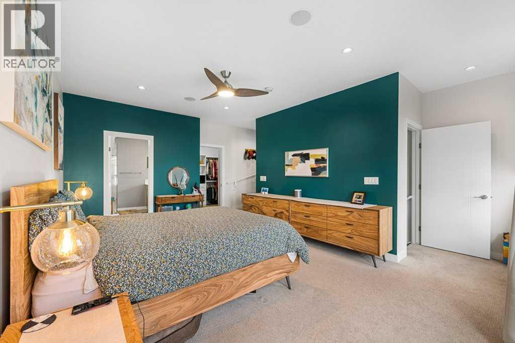 Single Family House for Sale in    Street NE Renfrew Calgary 