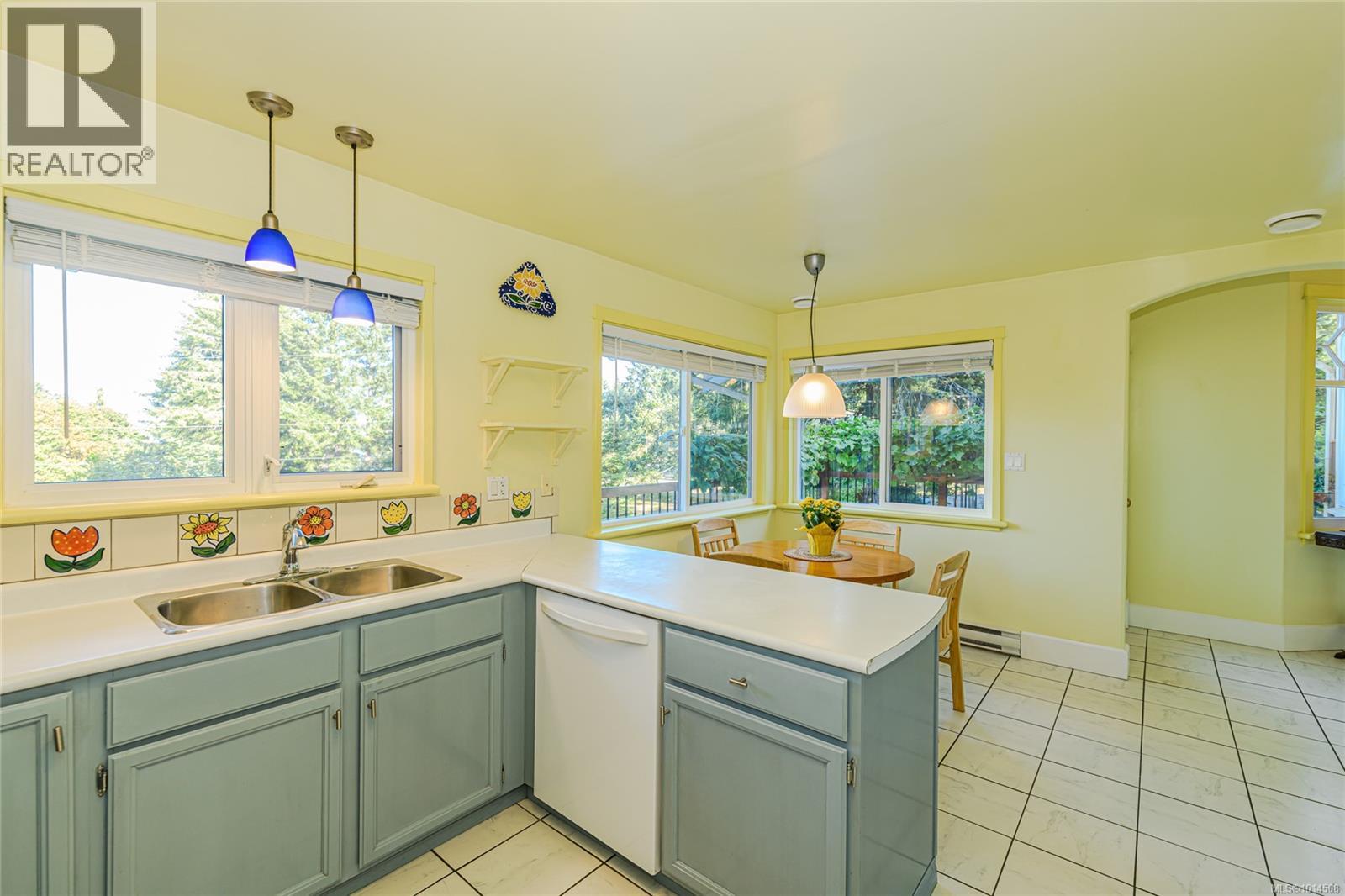  198 Saltspring Way, Salt Spring