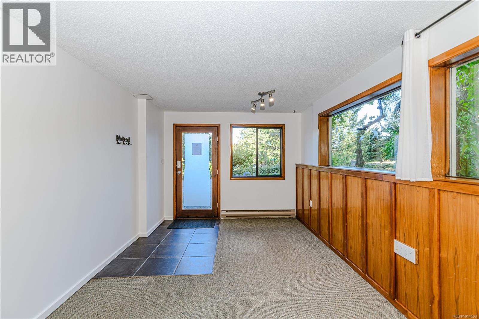  198 Saltspring Way, Salt Spring