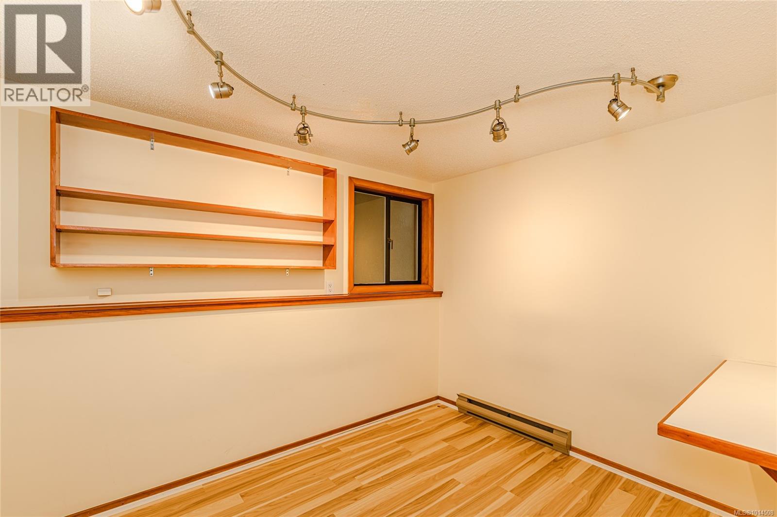  198 Saltspring Way, Salt Spring