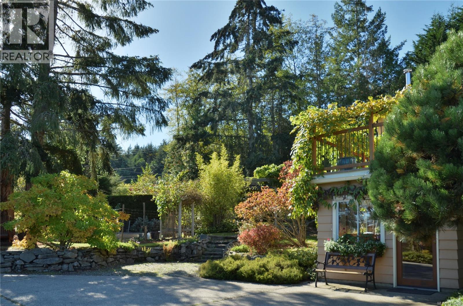  198 Saltspring Way, Salt Spring