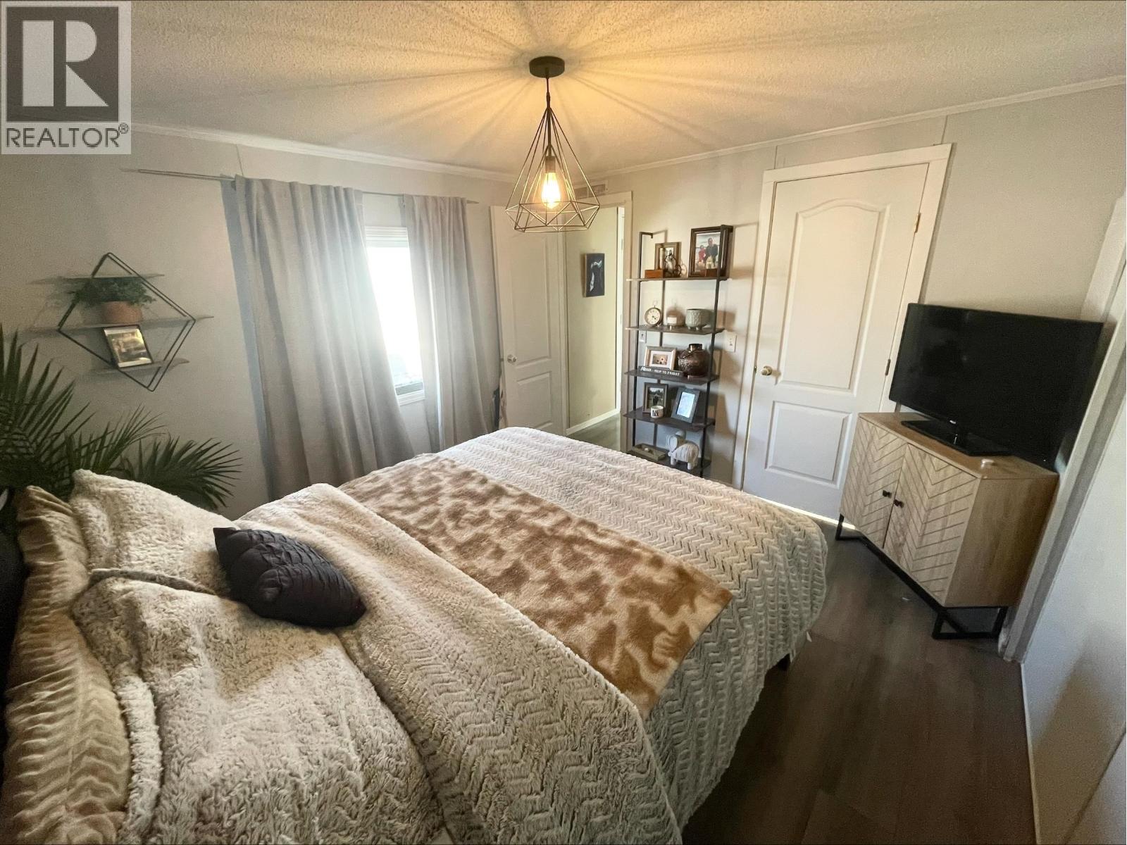 6 602 ELM STREET, Quesnel