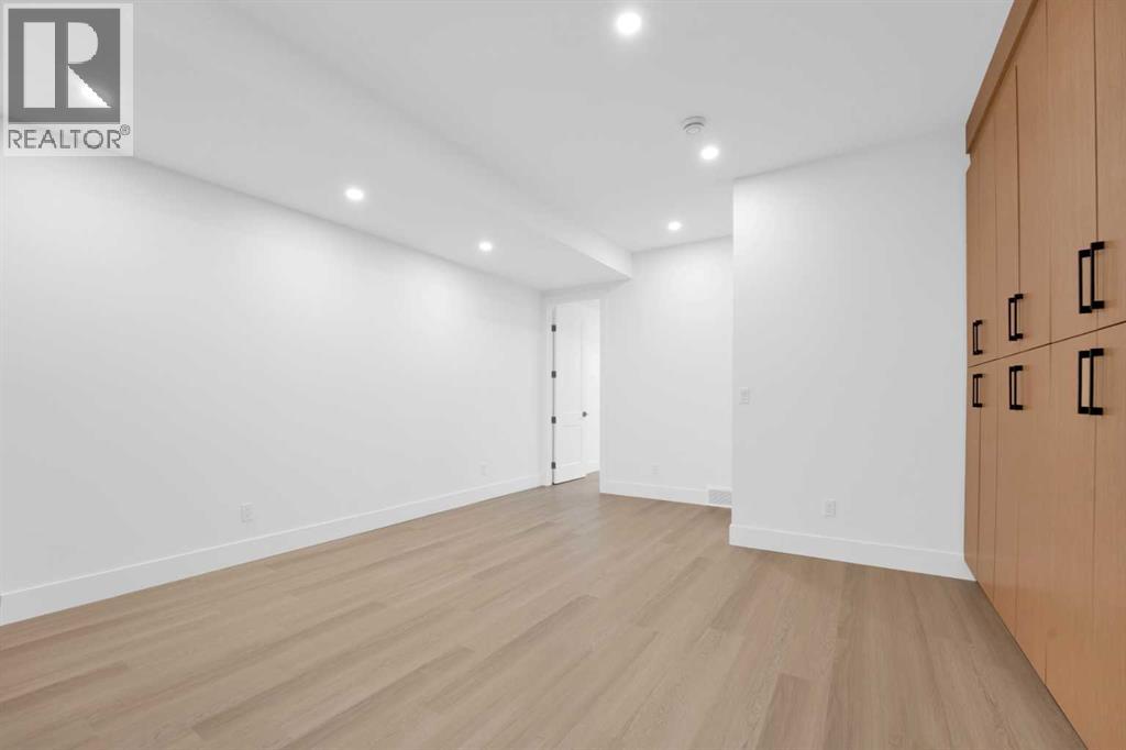 Single Family House for Sale in   Avenue NW Mount Pleasant Calgary 