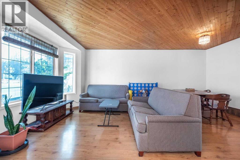 Single Family House for Sale in  Martin Crossing Crescent NE Martindale Calgary 