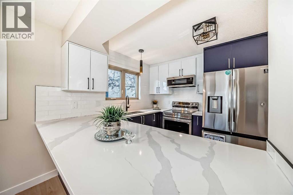 Single Family House for Sale in  Shawnessy Drive SW Shawnessy Calgary 