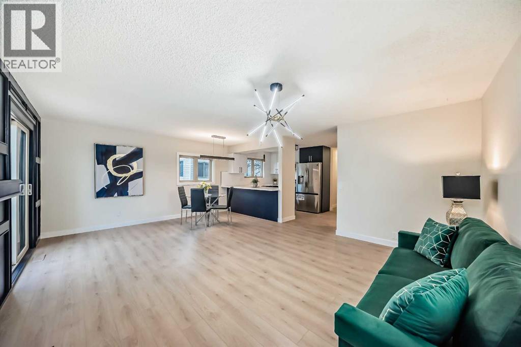 Single Family House for Sale in  Shawnessy Drive SW Shawnessy Calgary 