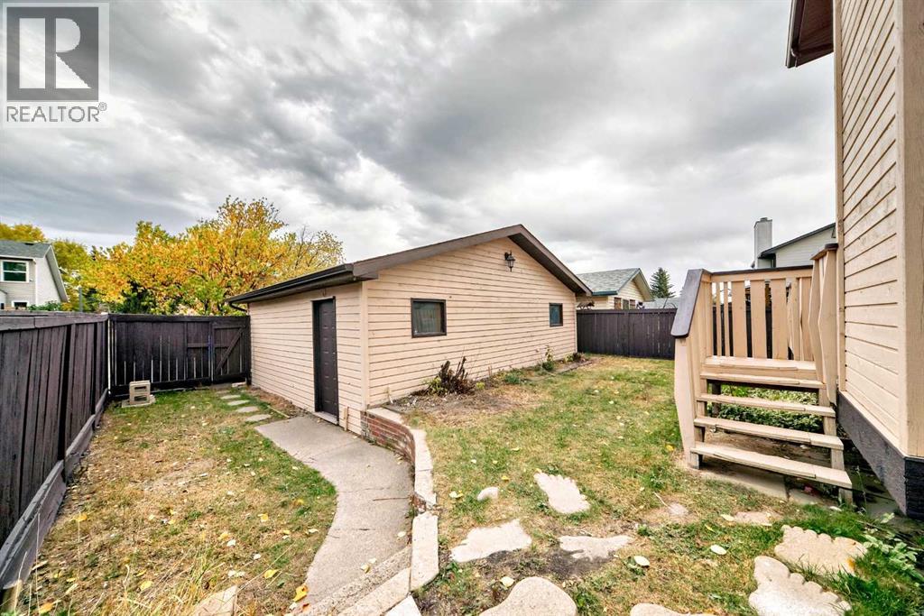 Single Family House for Sale in  Shawnessy Drive SW Shawnessy Calgary 