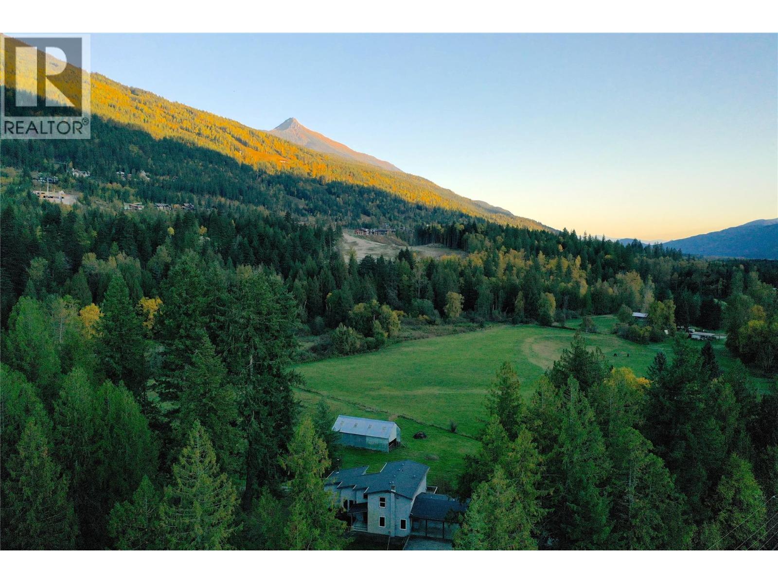 2626 Airport Way, Revelstoke