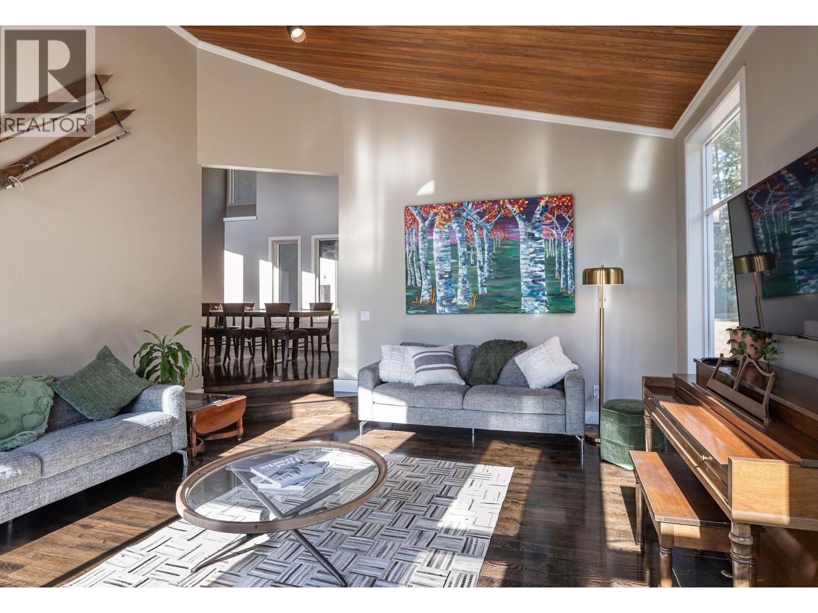 2626 Airport Way, Revelstoke