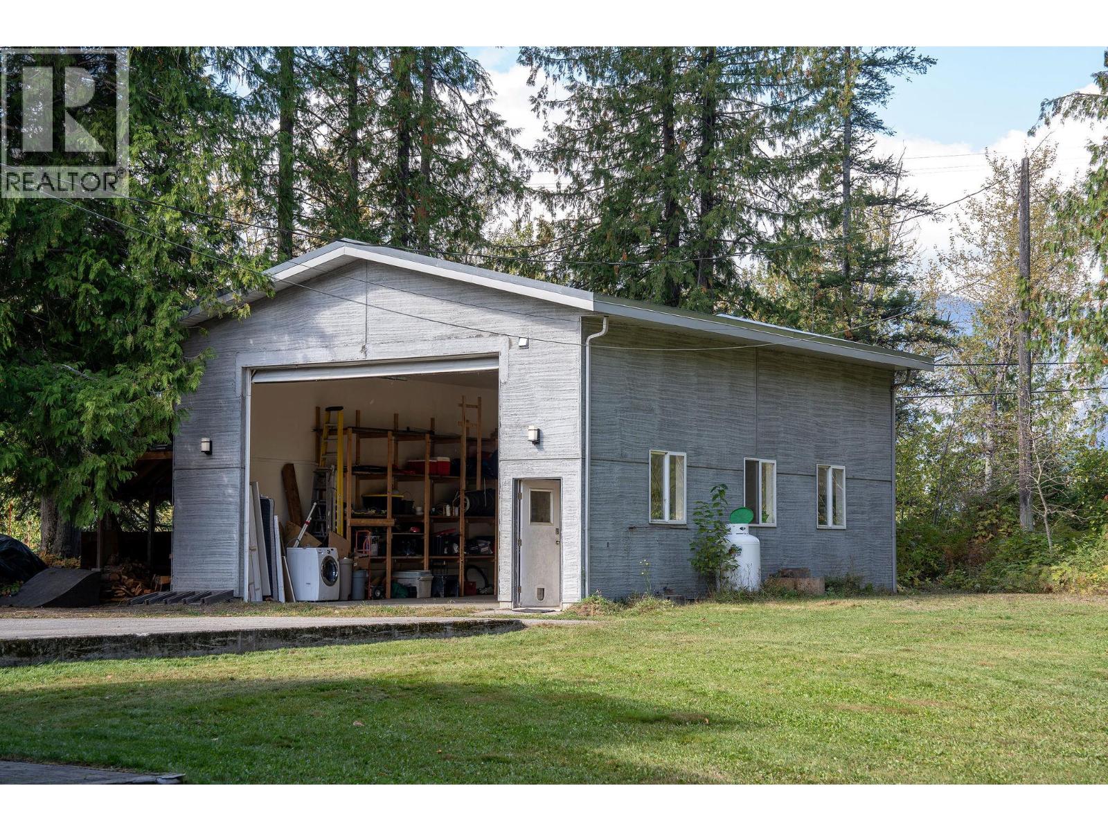 2626 Airport Way, Revelstoke