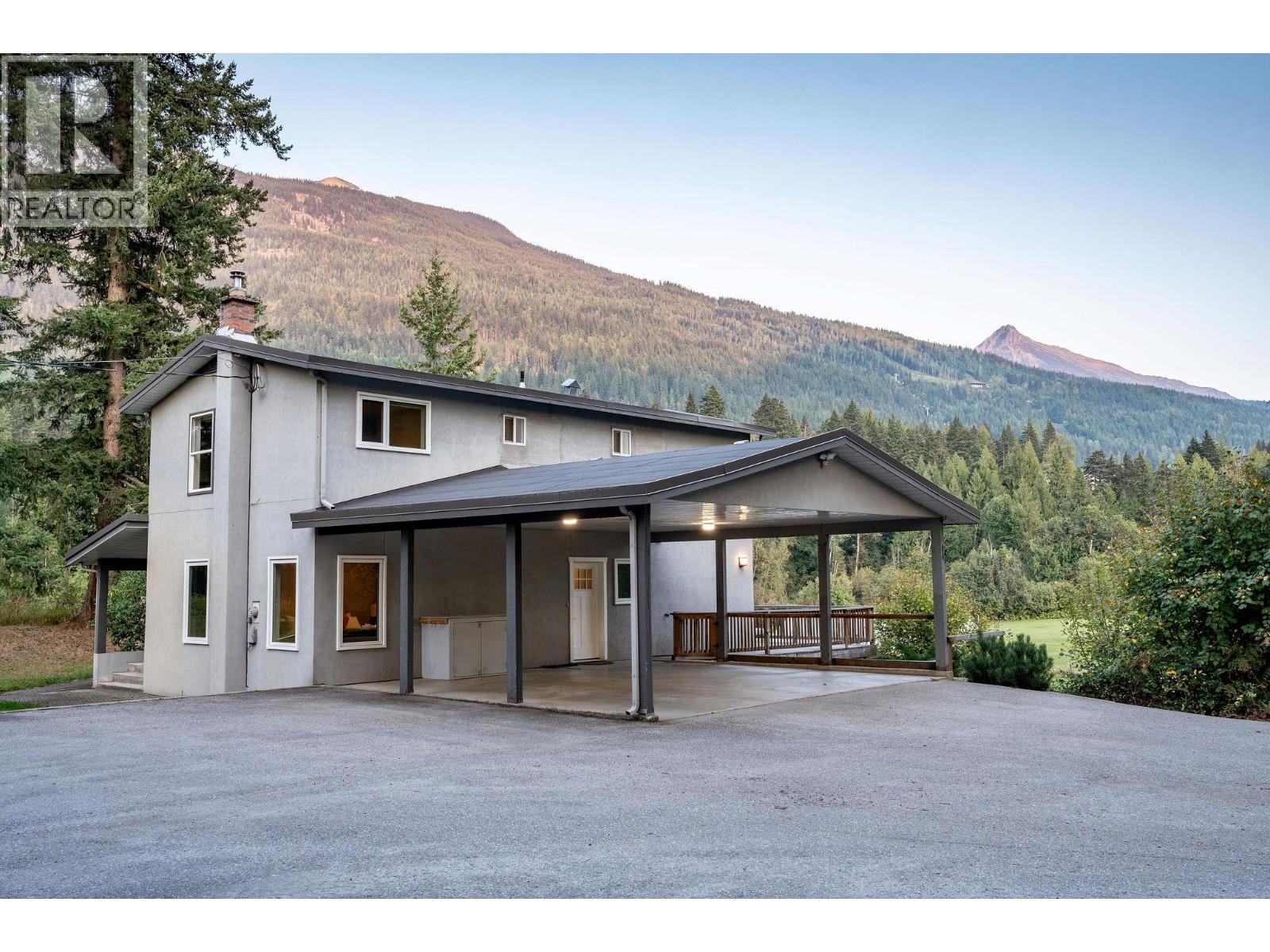 2626 Airport Way, Revelstoke