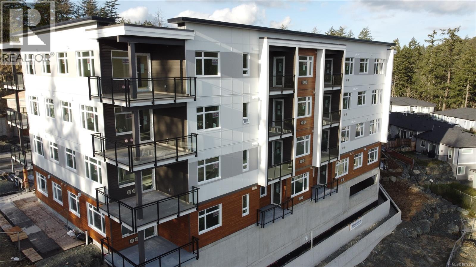 402 2000 West Park Lane, View Royal