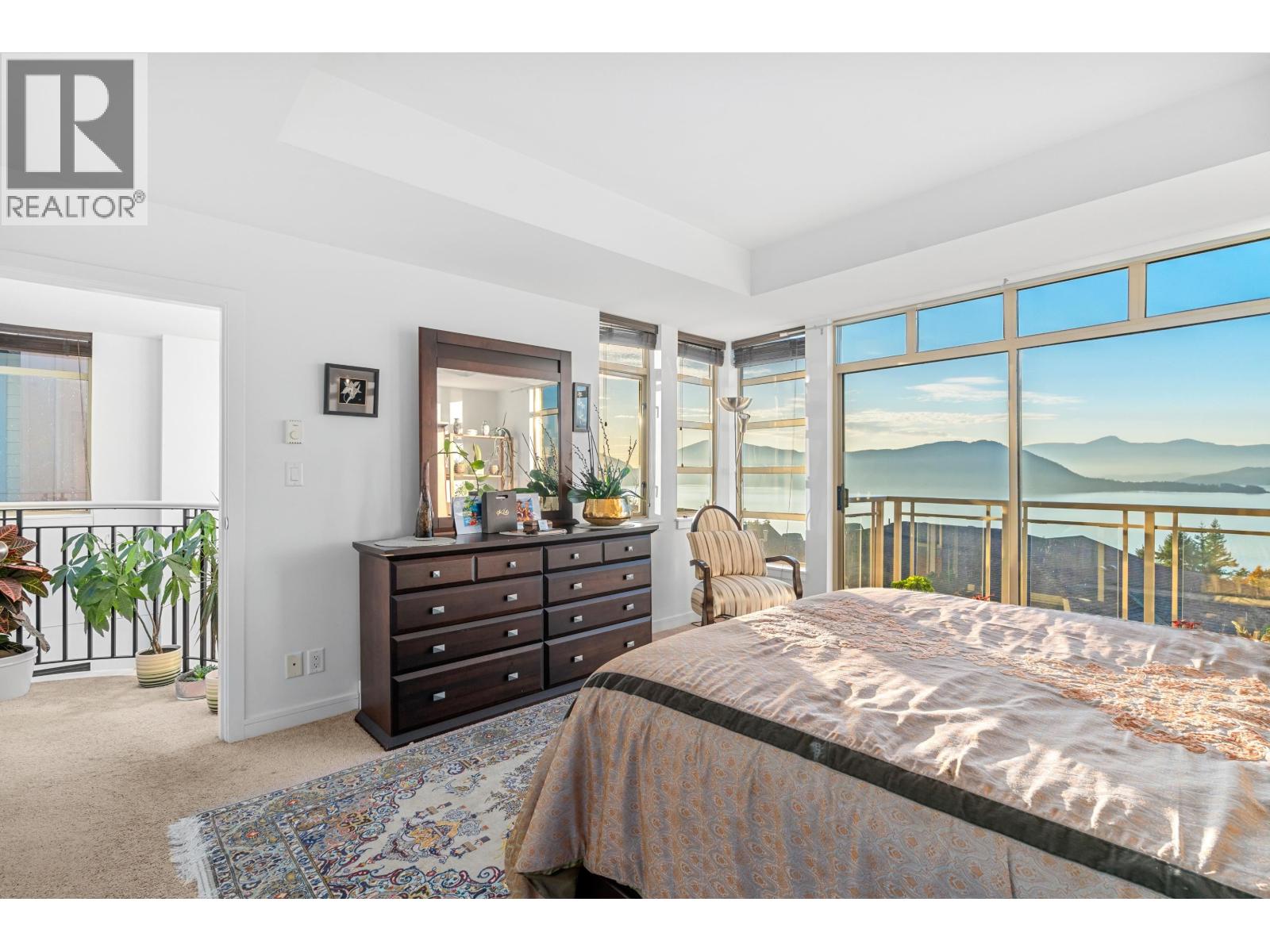 8534 SEASCAPE COURT, West Vancouver