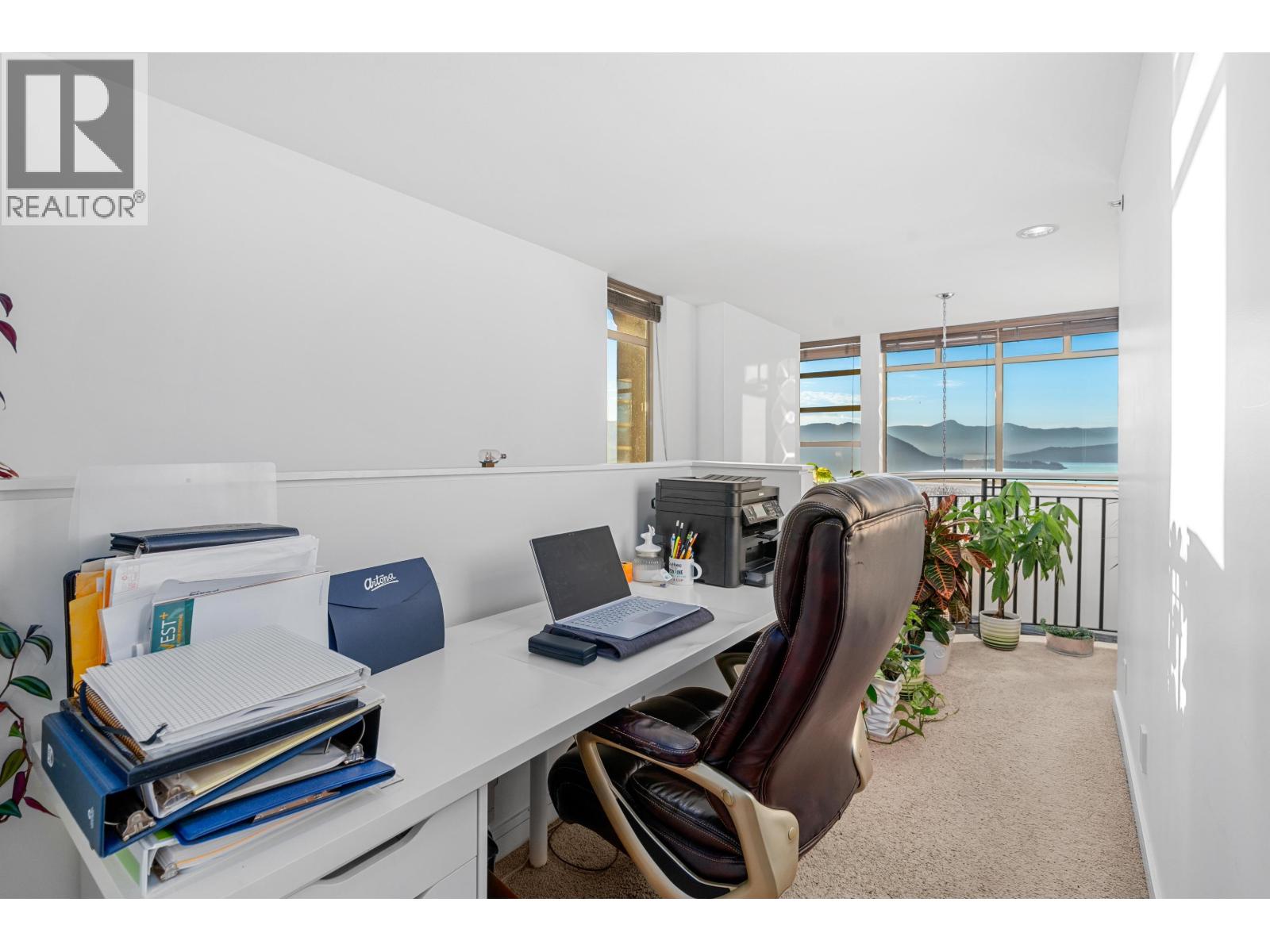 8534 SEASCAPE COURT, West Vancouver