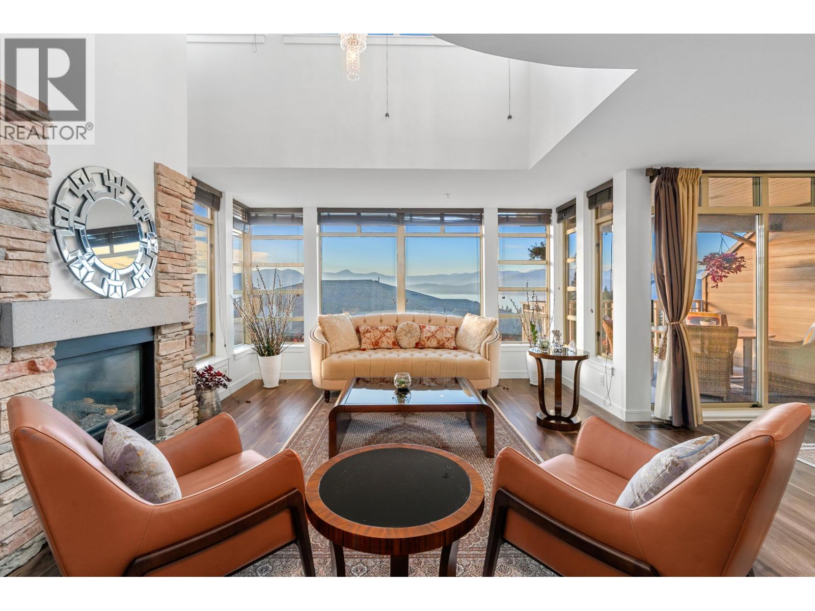 8534 SEASCAPE COURT, West Vancouver