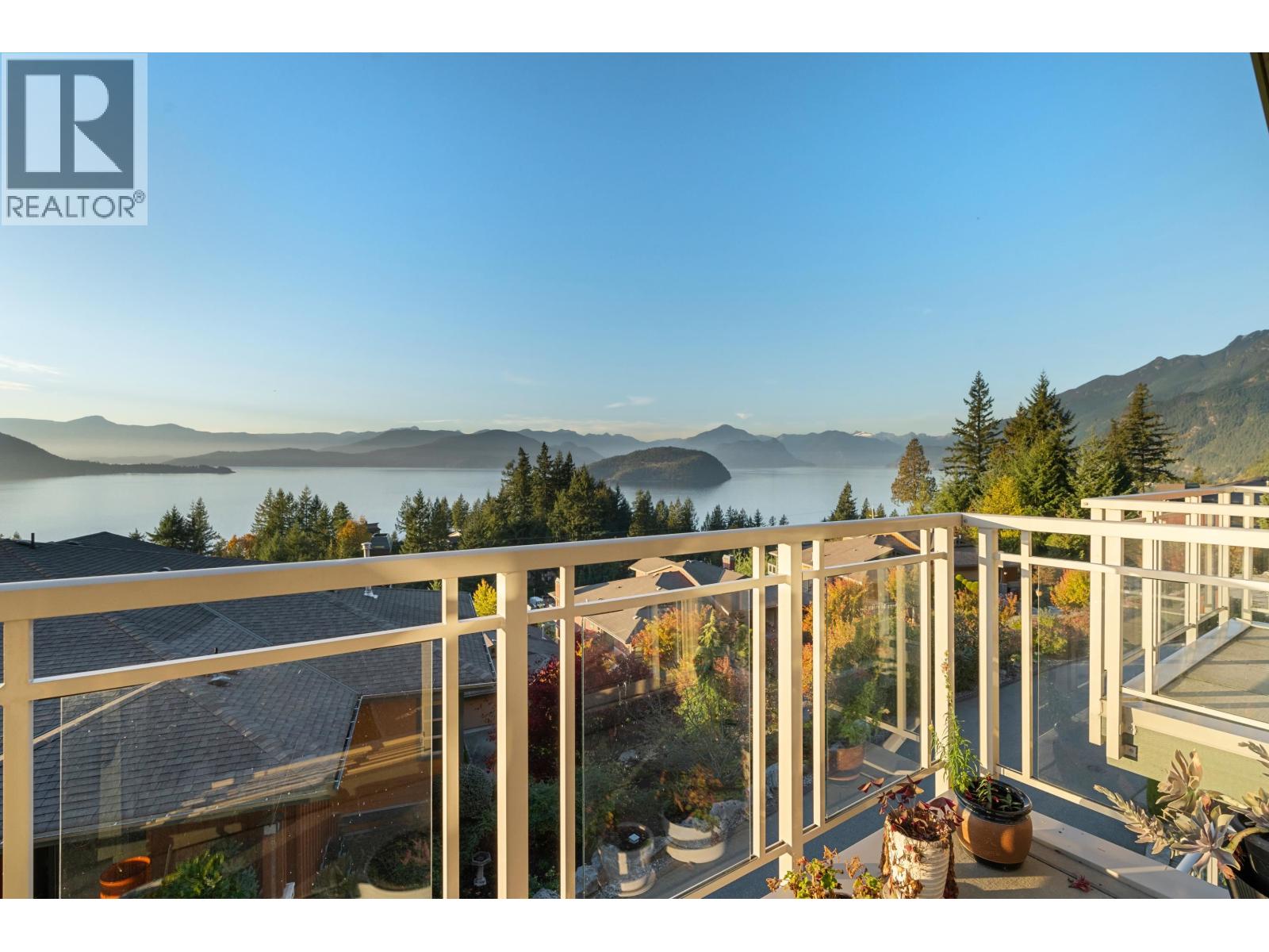 8534 SEASCAPE COURT, West Vancouver