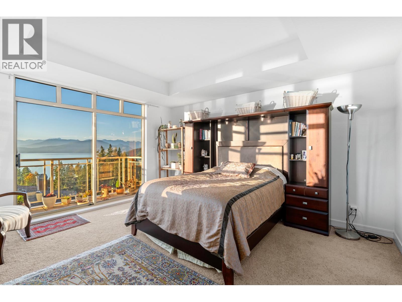 8534 SEASCAPE COURT, West Vancouver