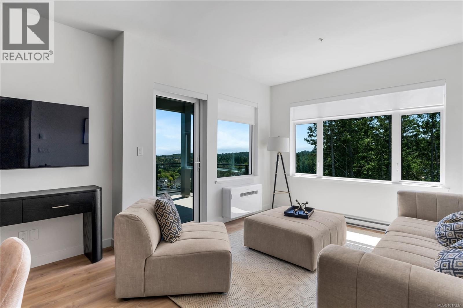 401 2000 West Park Lane, View Royal