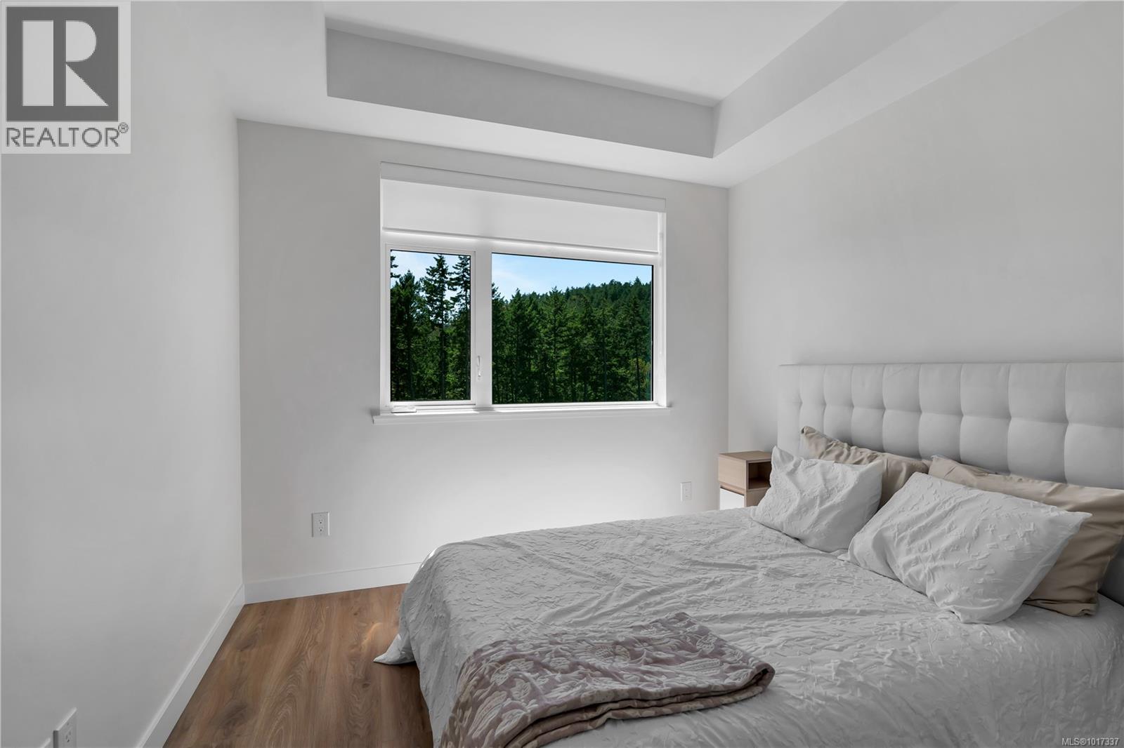 401 2000 West Park Lane, View Royal