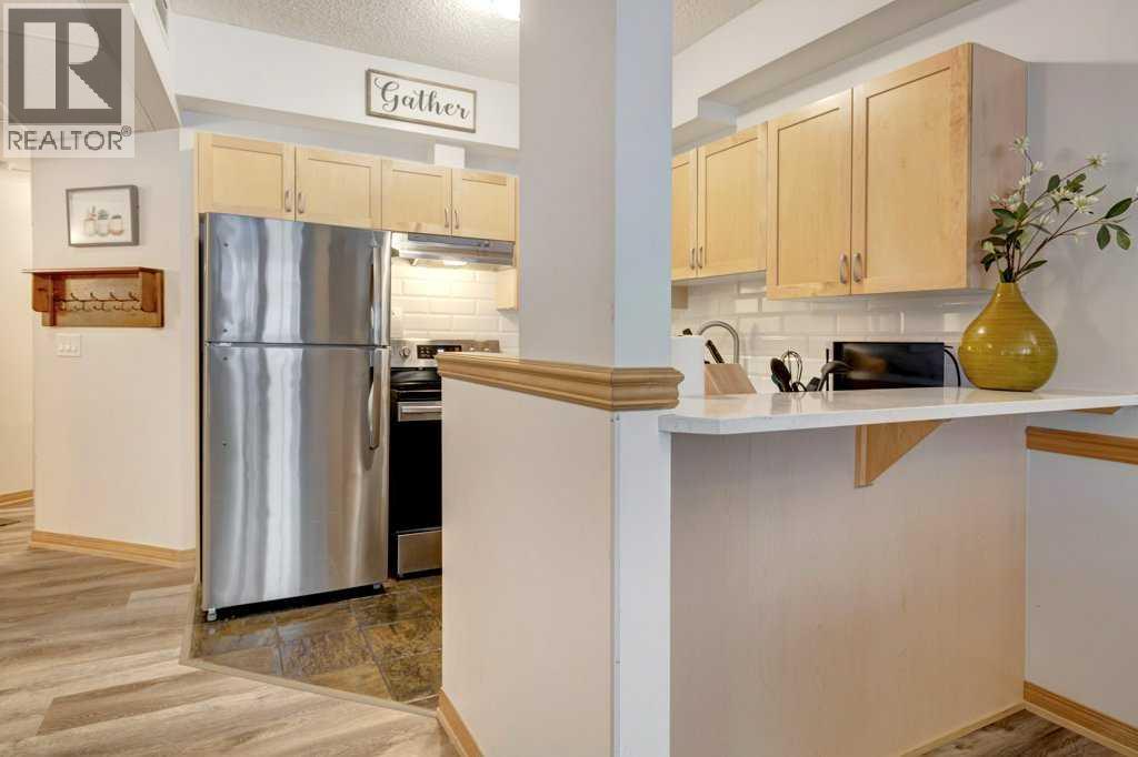 204, 1151 Sidney Street - Photo 5 of 31, Canmore, Alberta