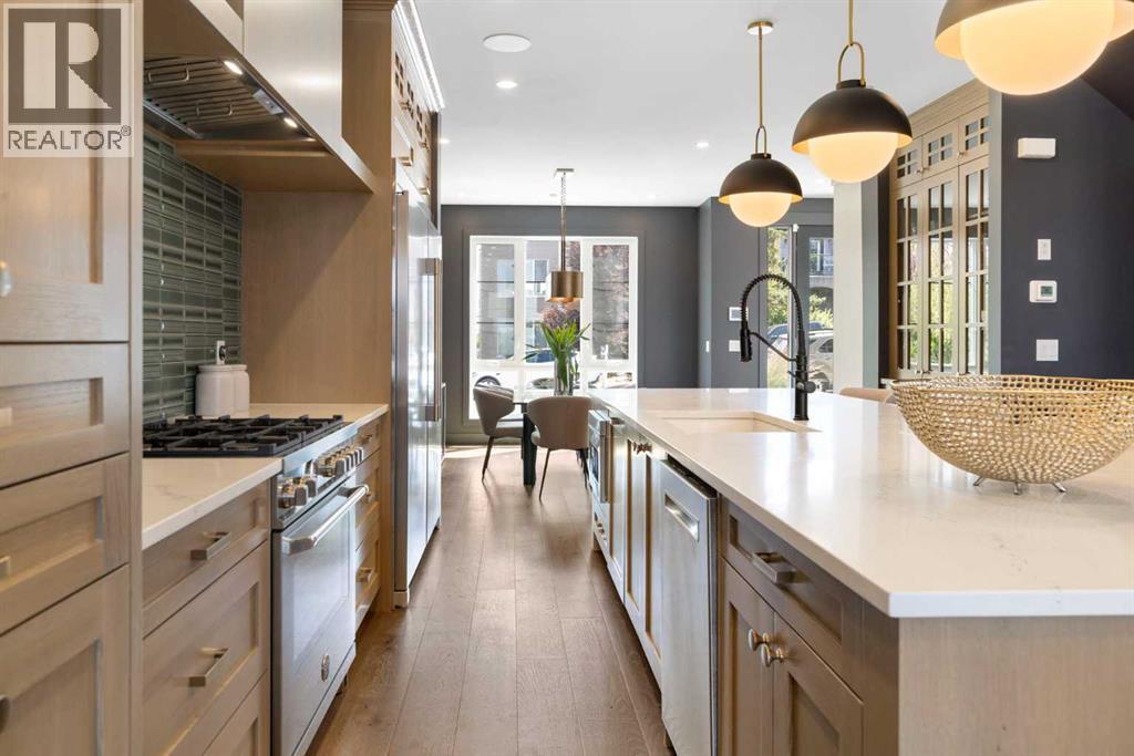 Single Family House for Sale in   Avenue SW South Calgary Calgary 