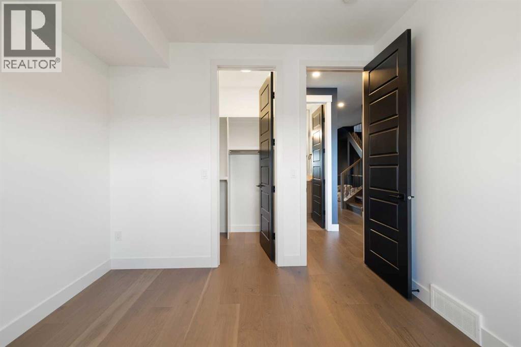 Single Family House for Sale in   Avenue SW South Calgary Calgary 