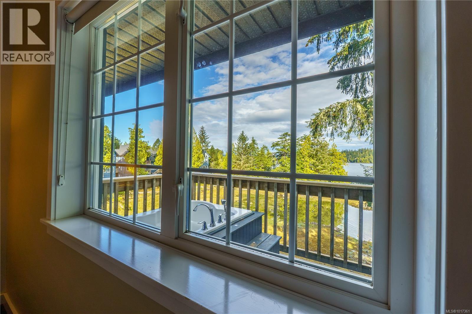 507 1971 Harbour Dr, Ucluelet