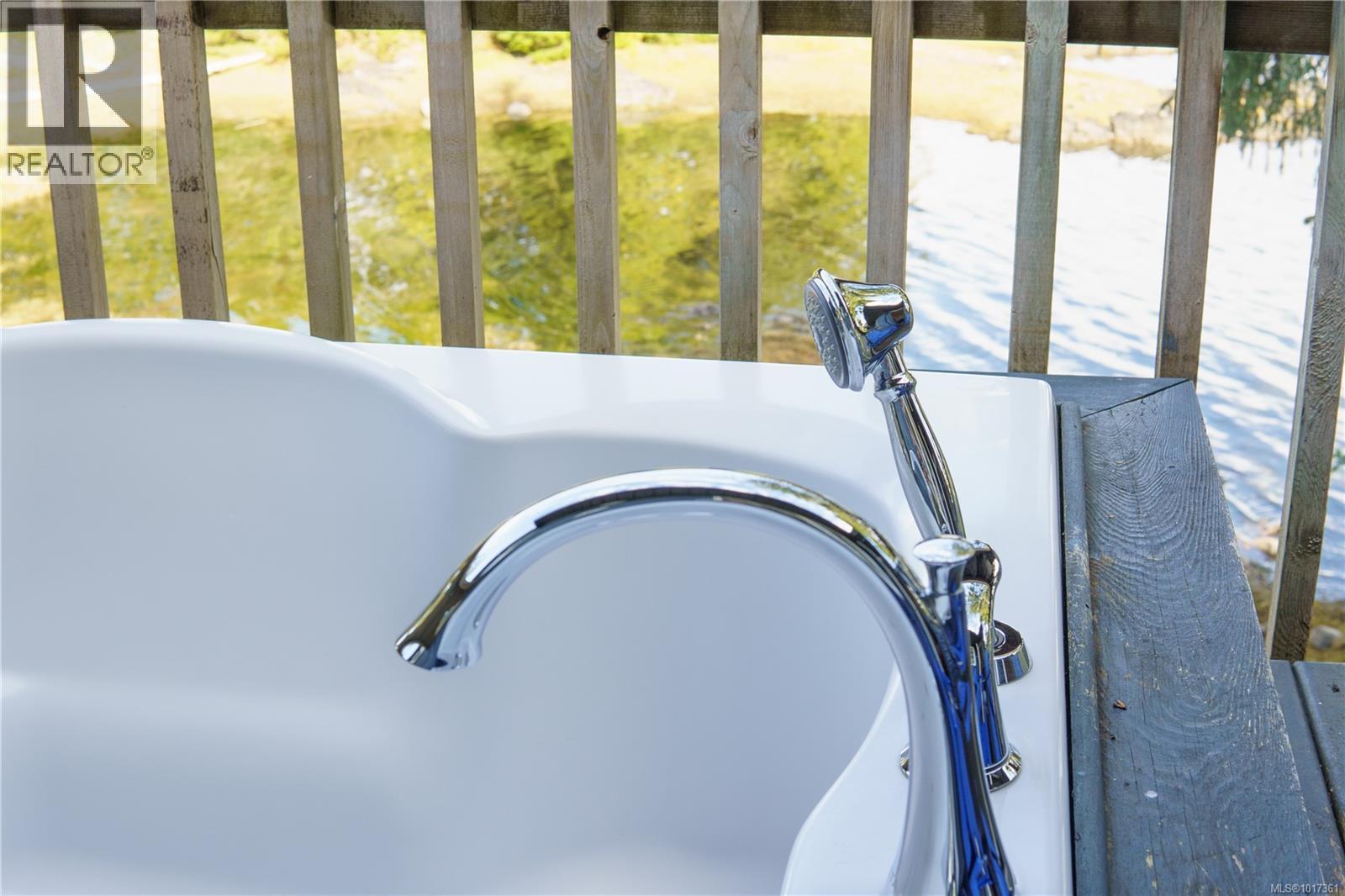 507 1971 Harbour Dr, Ucluelet