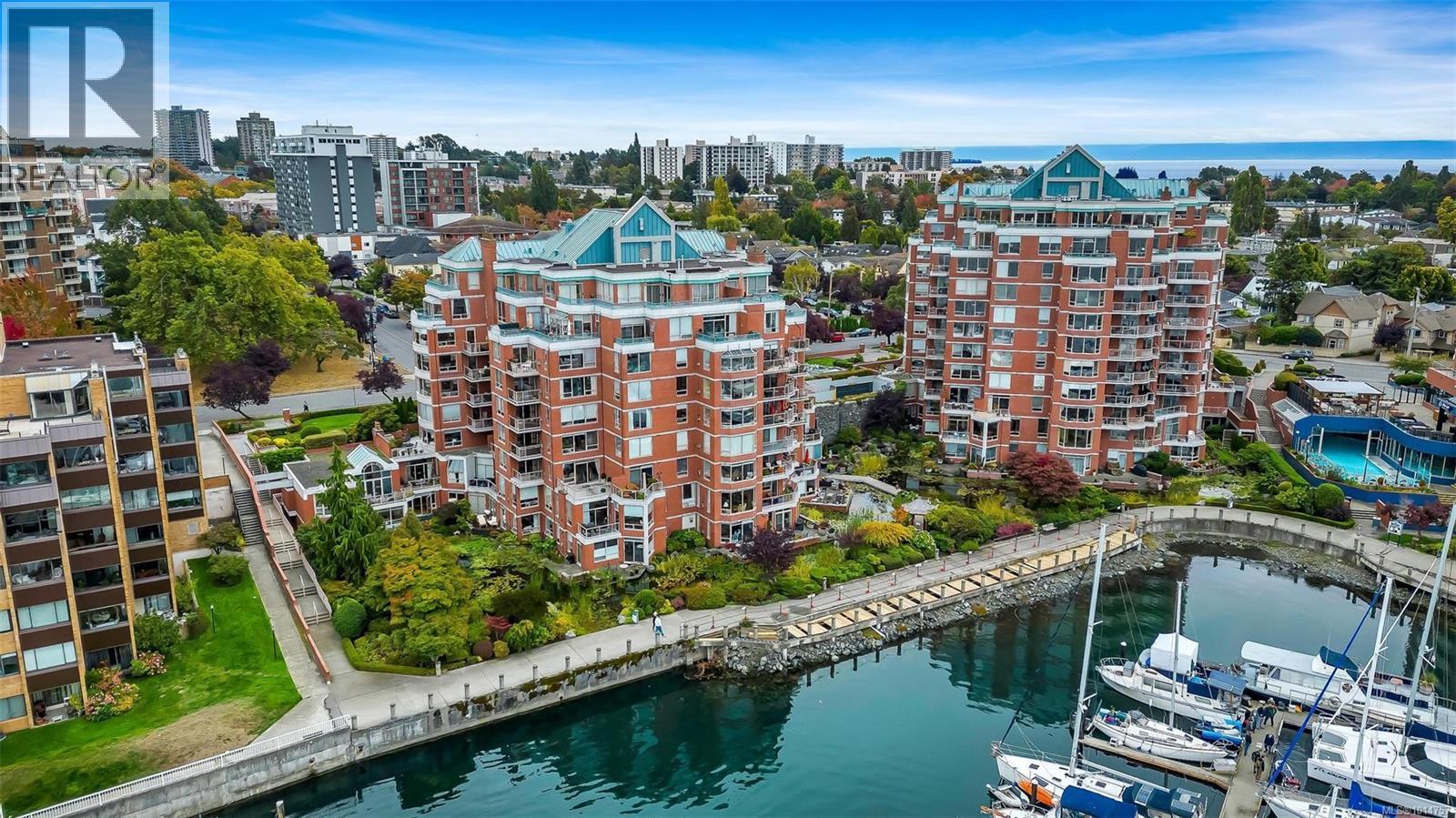 105 636 Montreal Street, Victoria