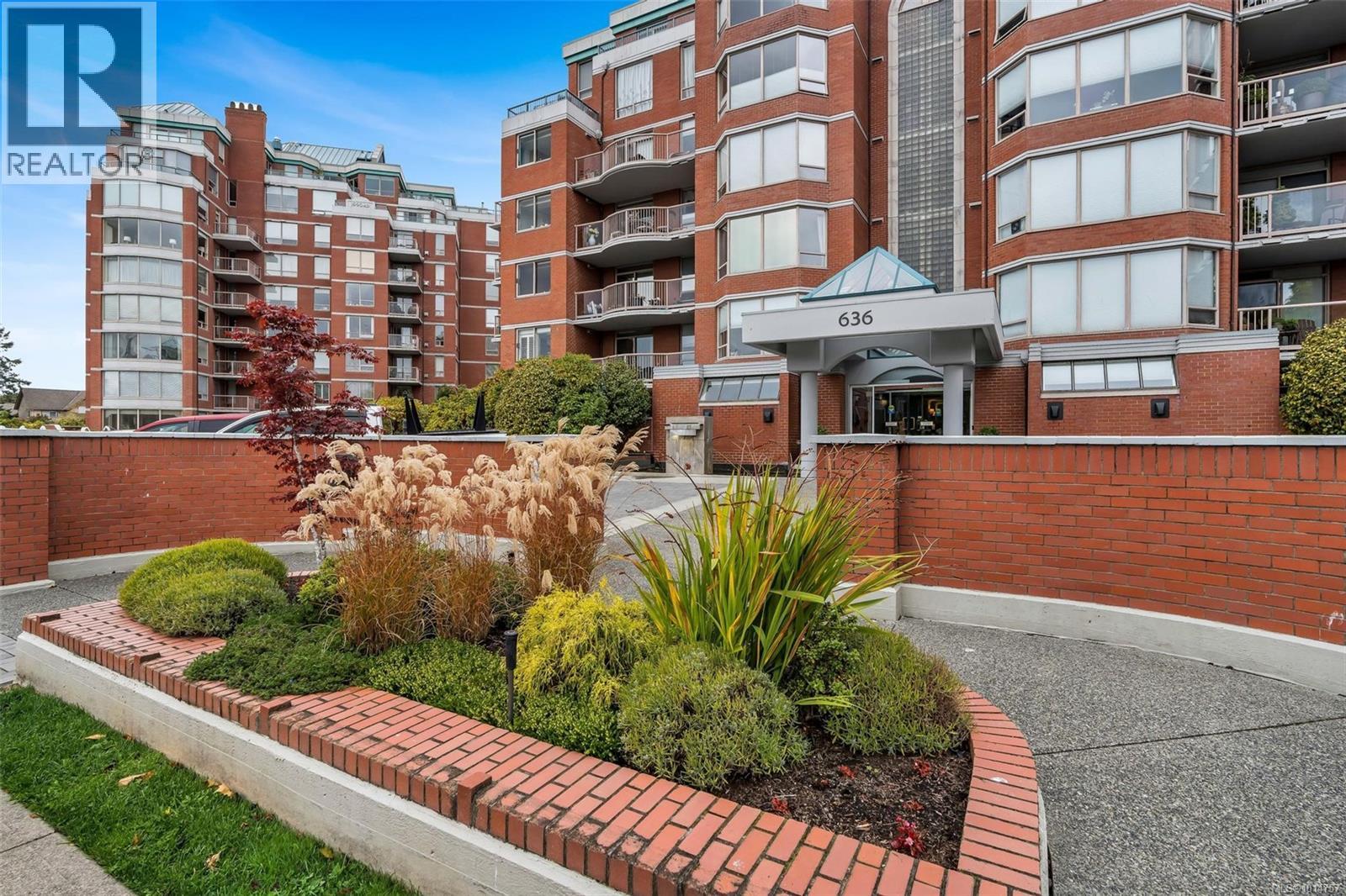 105 636 Montreal Street, Victoria