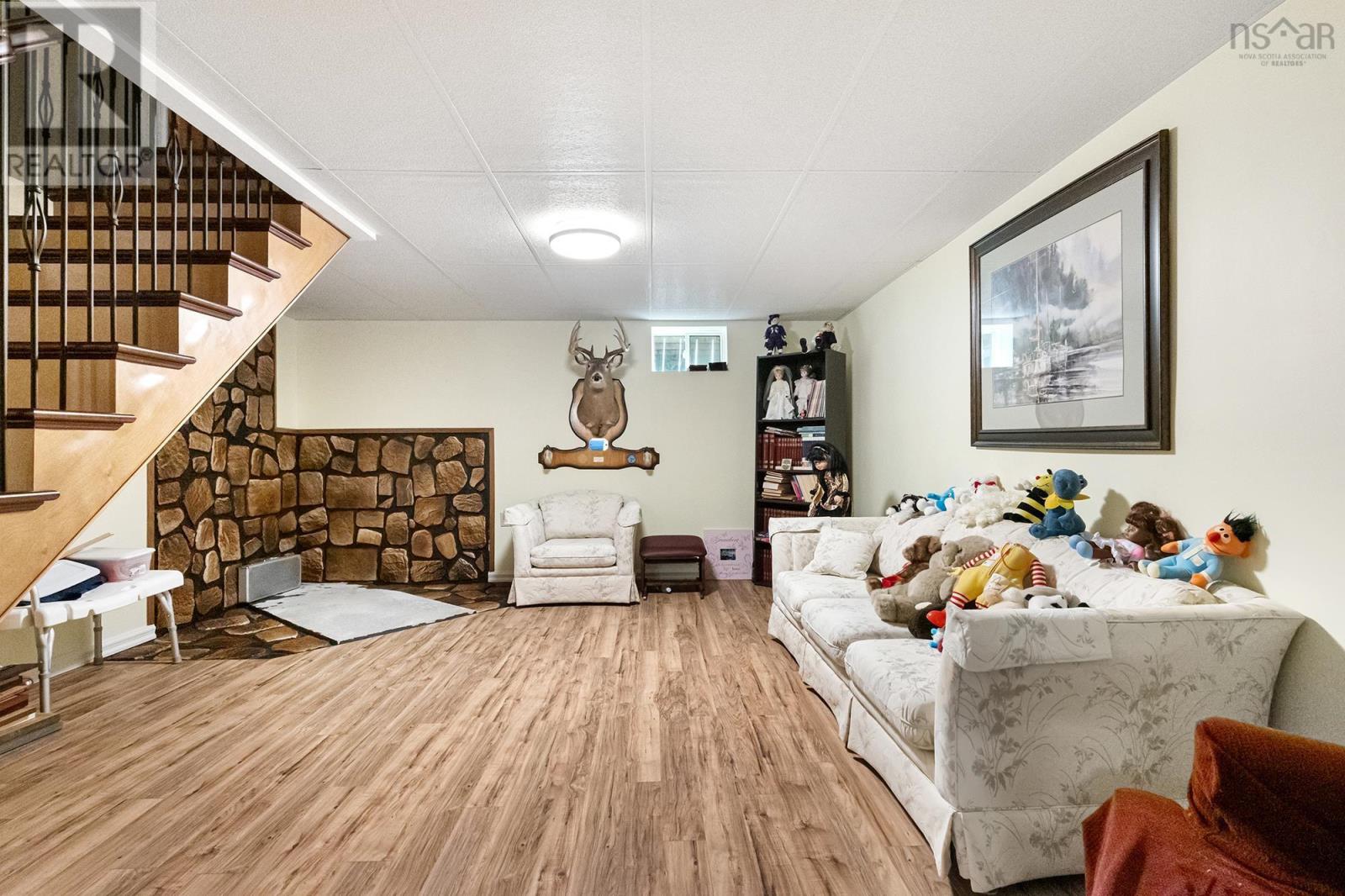 Property 23 of 48 of 1230 Veterans Memorial Highway