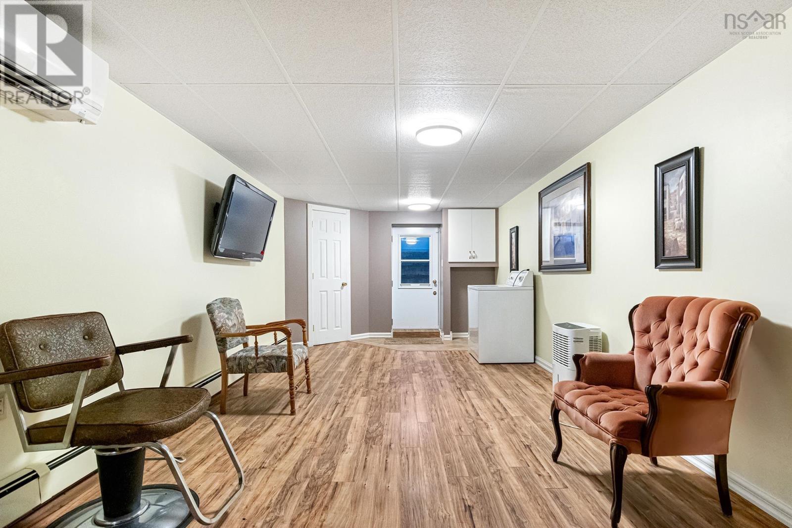 Property 25 of 48 of 1230 Veterans Memorial Highway