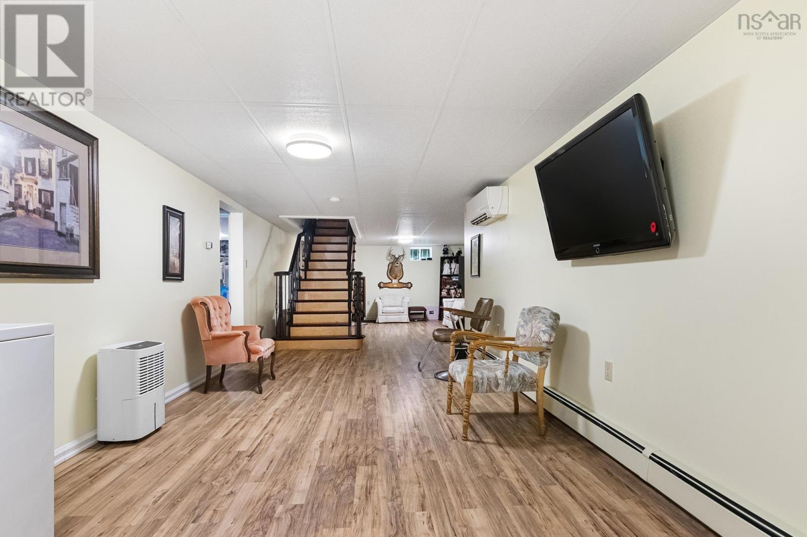 Property 24 of 48 of 1230 Veterans Memorial Highway