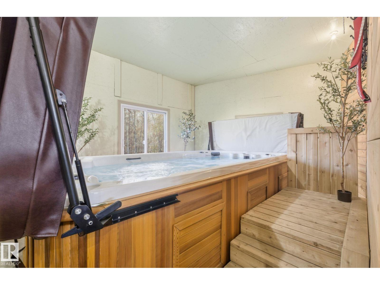 22516 TWP ROAD 572, Rural Sturgeon County