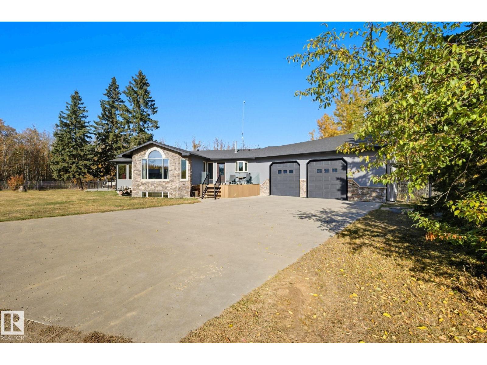 22516 TWP ROAD 572, Rural Sturgeon County