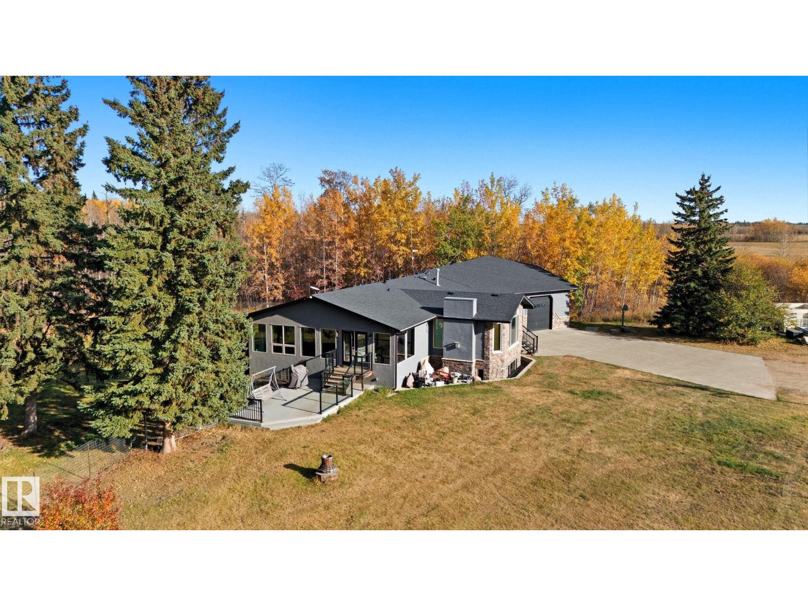 22516 TWP ROAD 572, Rural Sturgeon County