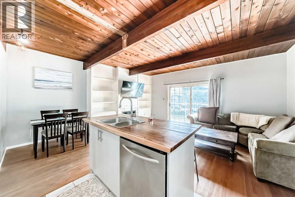 Single Family House Bi-level for Sale in   Avenue NW Bowness Calgary 
