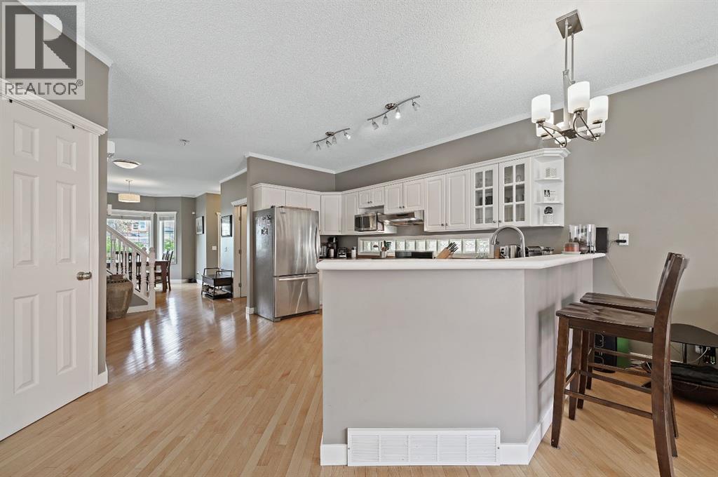Single Family House for Sale in   Avenue SW Richmond Calgary 
