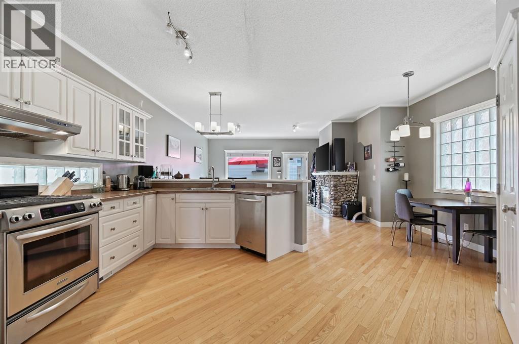 Single Family House for Sale in   Avenue SW Richmond Calgary 