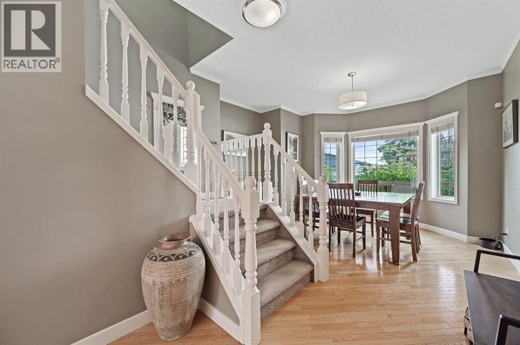 Single Family House for Sale in   Avenue SW Richmond Calgary 