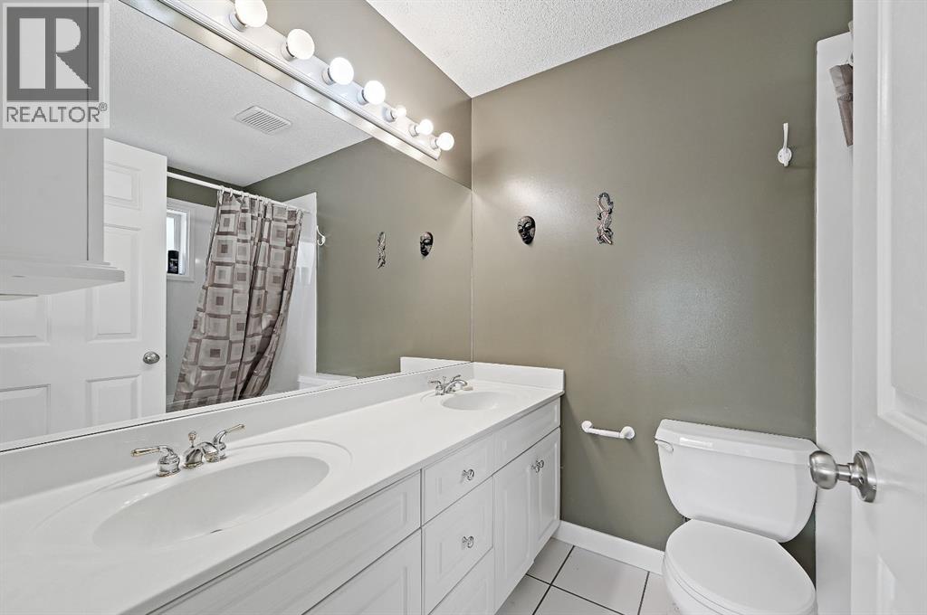 Single Family House for Sale in   Avenue SW Richmond Calgary 