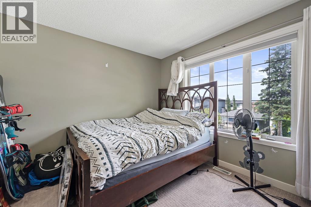 Single Family House for Sale in   Avenue SW Richmond Calgary 