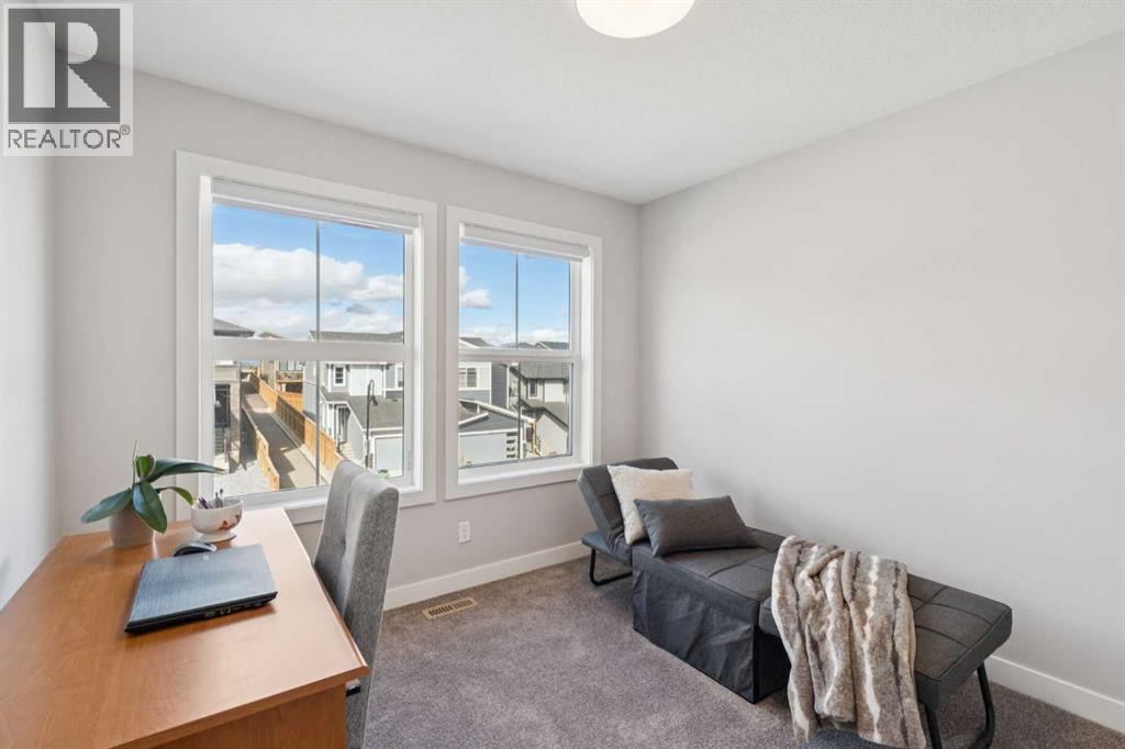 363 Precedence Hill, Cochrane